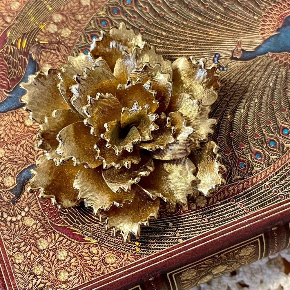 Vintage Monet Gold Tone Floral Statement Brooch Pin